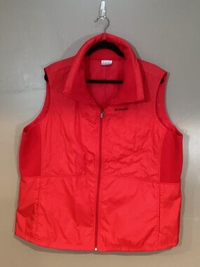 Columbia Women's Bright Red Quilted Zip Vest